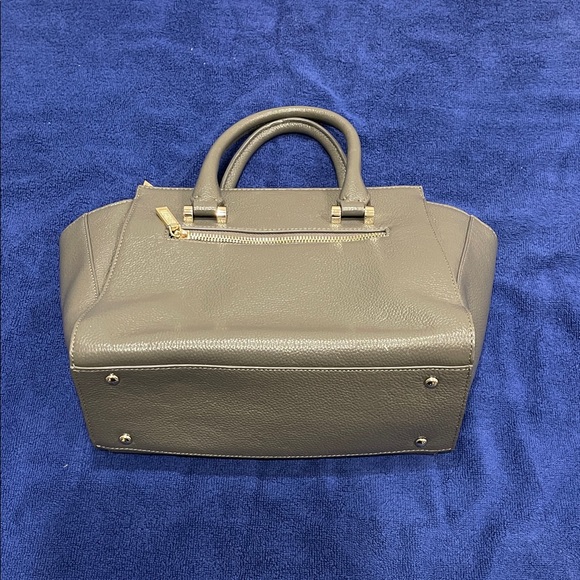 Zenith leather Handbag - Picture 2 of 8